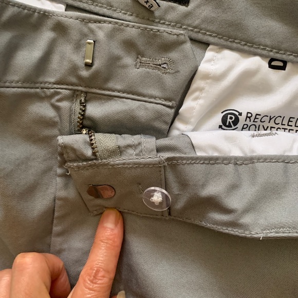 DKNY Cargo gray  shorts size 32x9 - Picture 8 of 11